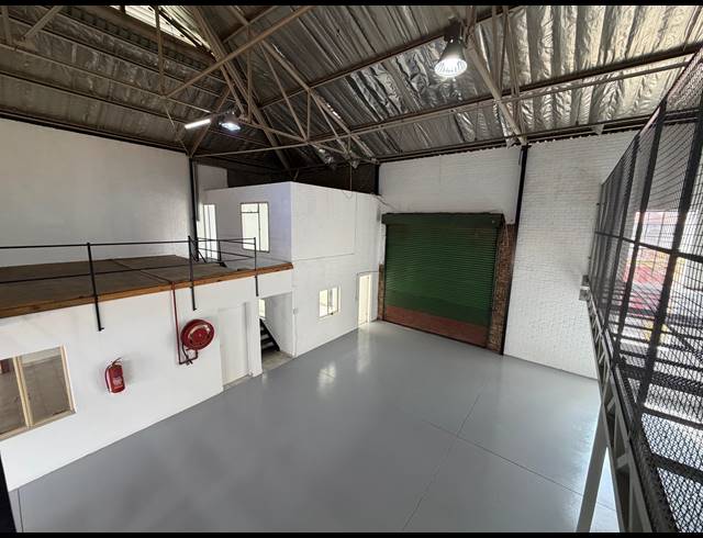 351M² WAREHOUSE TO LET IN HALFWAY HOUSE